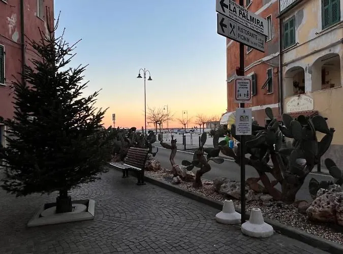 La Torretta A San Terenzo Pensión