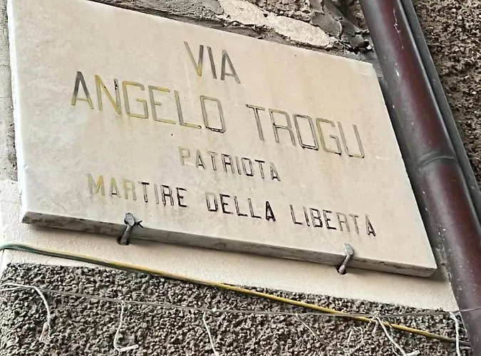 La Torretta A San Terenzo 3*